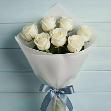 Букет 7 Белых роз Эдлесс Лав в Абазе