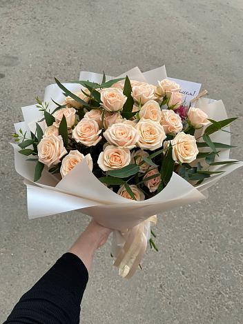 Букет Кремовые розы Латте в Абазе