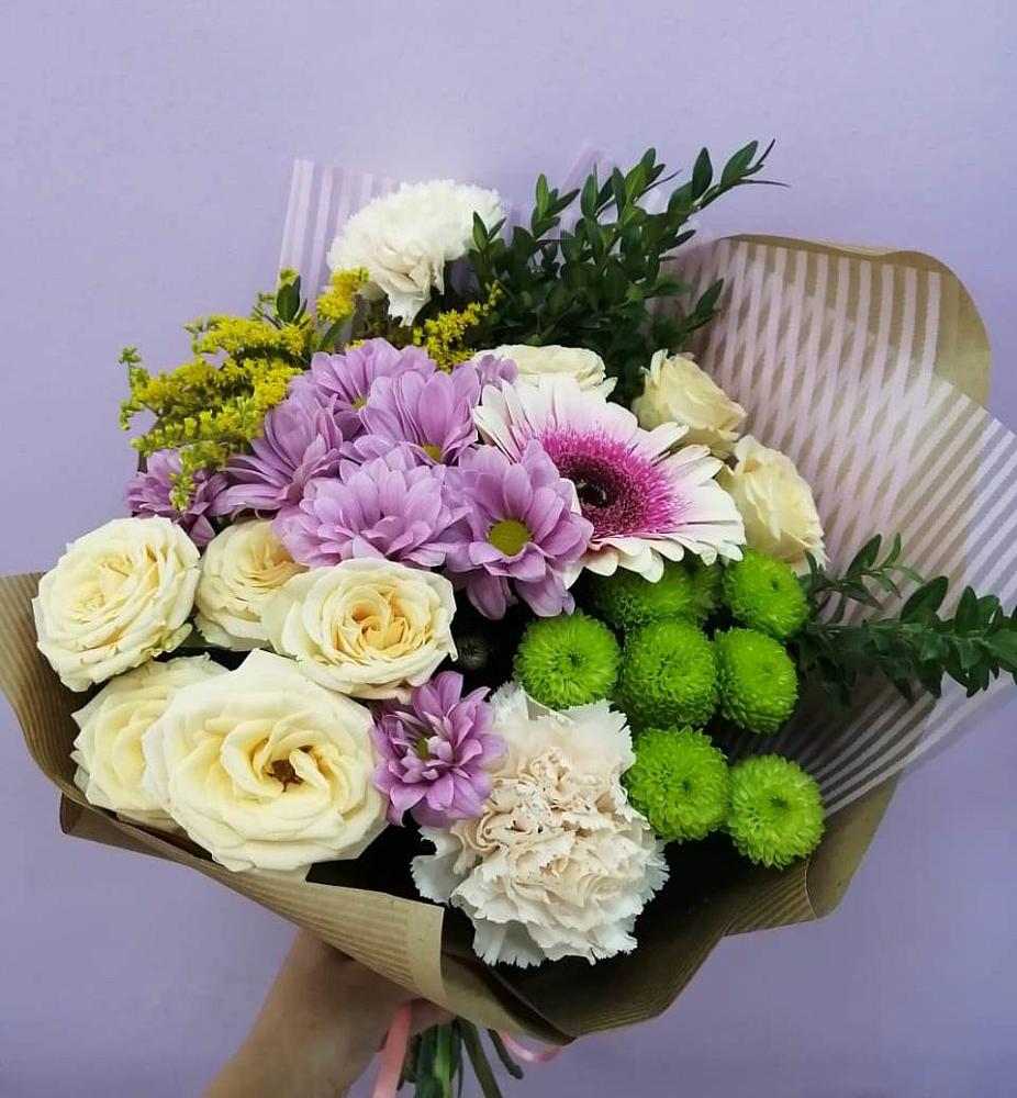 Букет цветов из: Хризантемы, Розы, Гвоздики и Герберы в Абазе