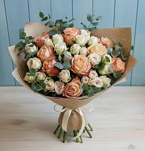 Букет цветов из:  Альстромерии и Розы в Абазе