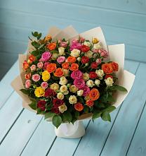 Букет Микс из разноцветных кустовых роз в Абазе